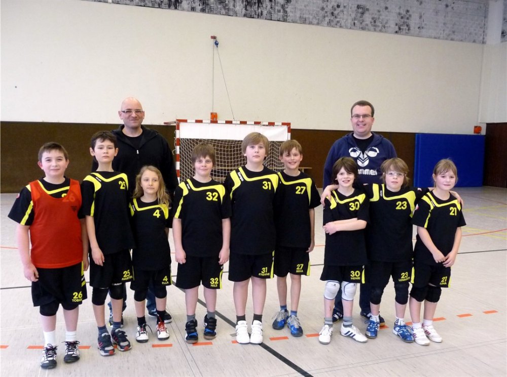 Web_P1190281_TSV_Deute_Handball_E_Jugend_21.1.12_Team.jpg